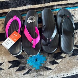 Nike flip flops size 6. * Brand new* combo.